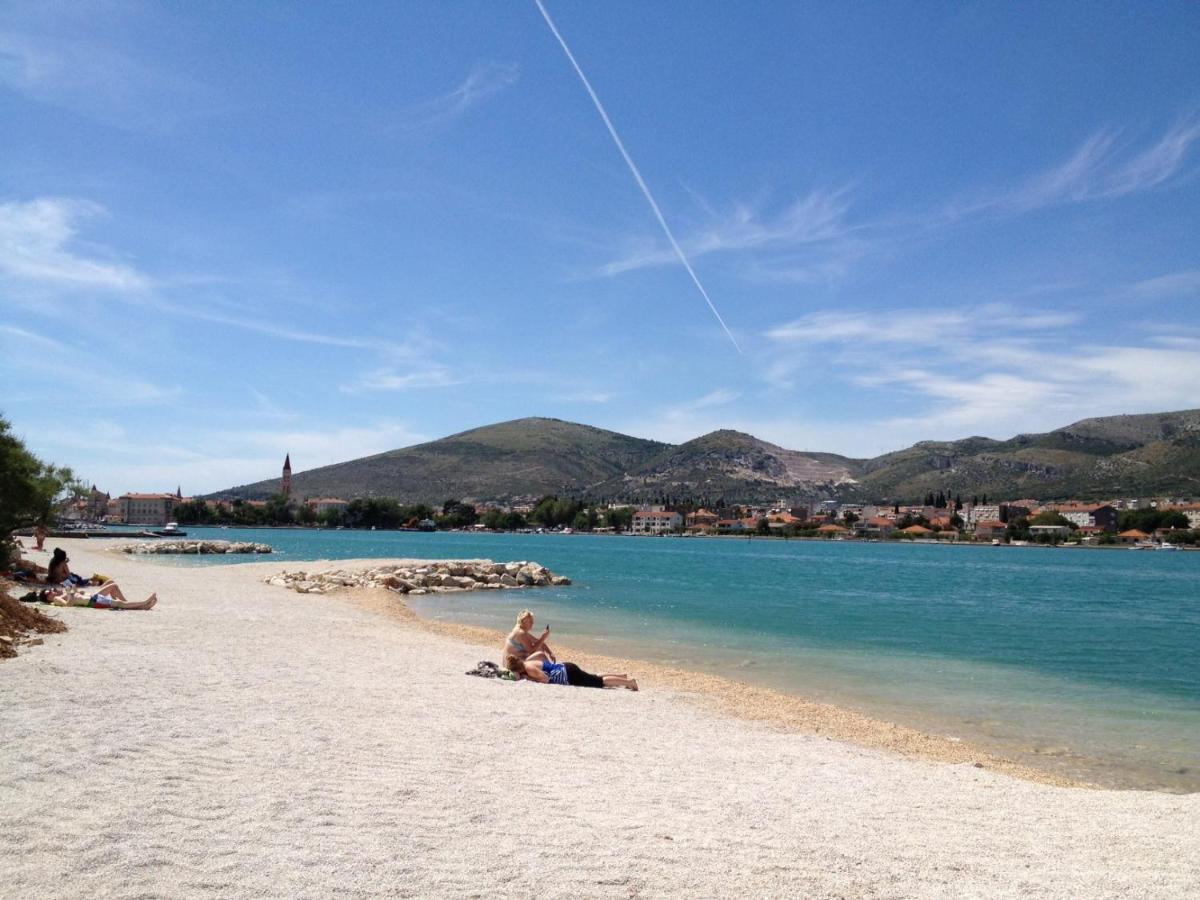 Apartments Bresan Trogir Exterior foto