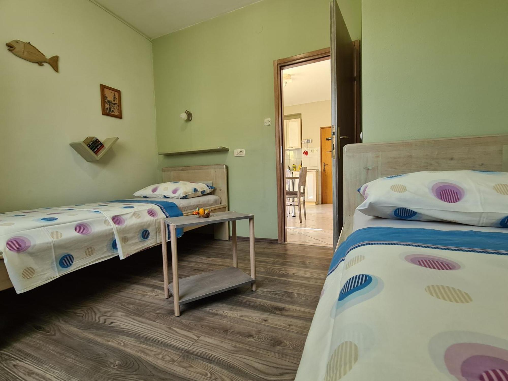 Apartments Bresan Trogir Quarto foto